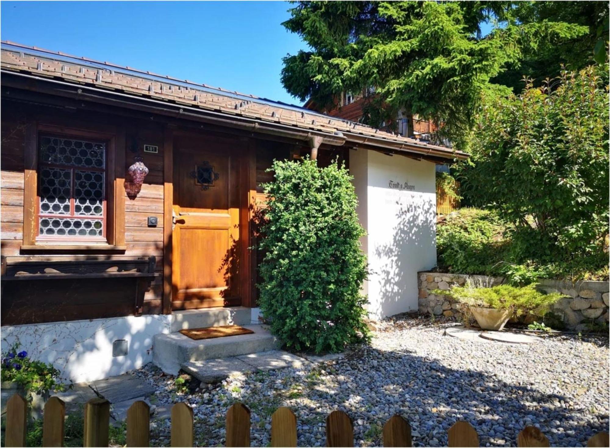 Chalet With View Of The Mountains And The Thun Lake Зигрисвил Екстериор снимка
