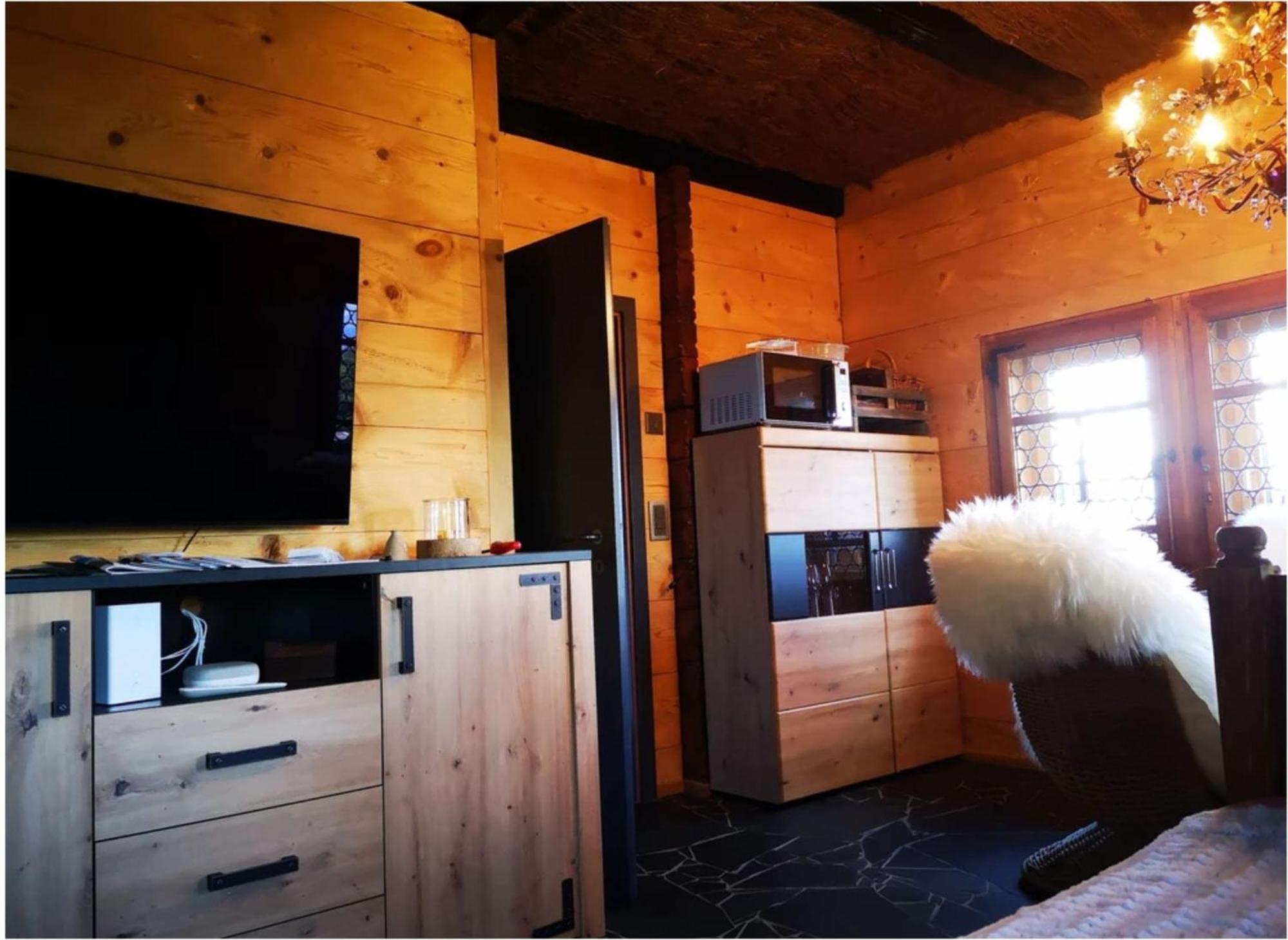 Chalet With View Of The Mountains And The Thun Lake Зигрисвил Екстериор снимка