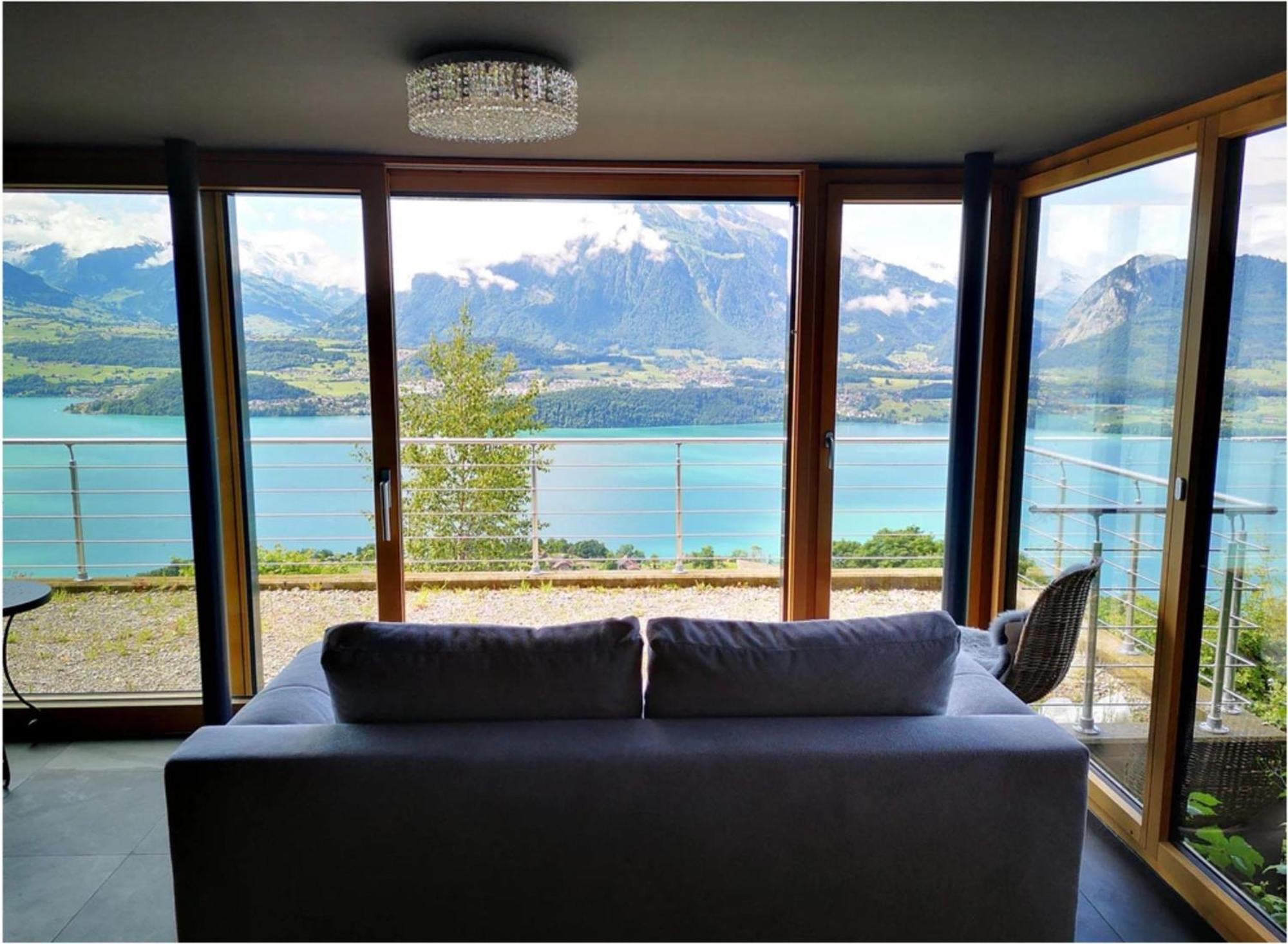 Chalet With View Of The Mountains And The Thun Lake Зигрисвил Екстериор снимка