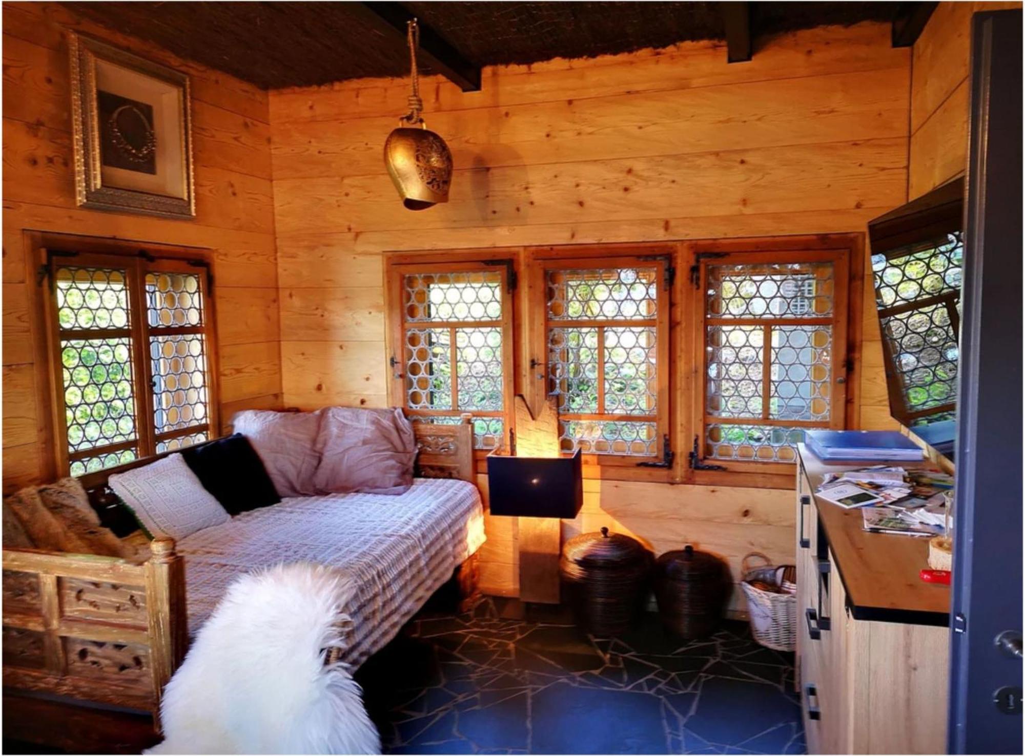 Chalet With View Of The Mountains And The Thun Lake Зигрисвил Екстериор снимка
