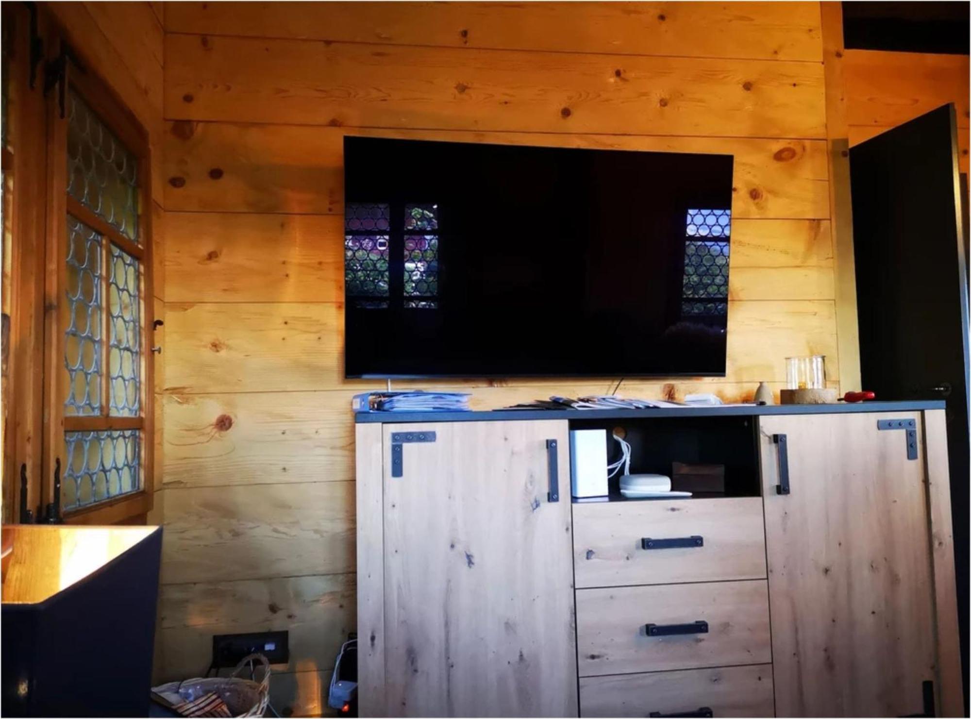 Chalet With View Of The Mountains And The Thun Lake Зигрисвил Екстериор снимка
